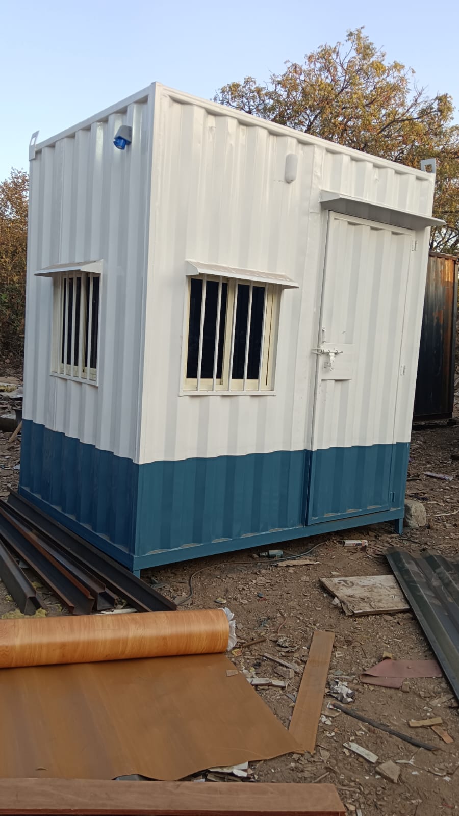 Portable Security Guard Cabin view 5